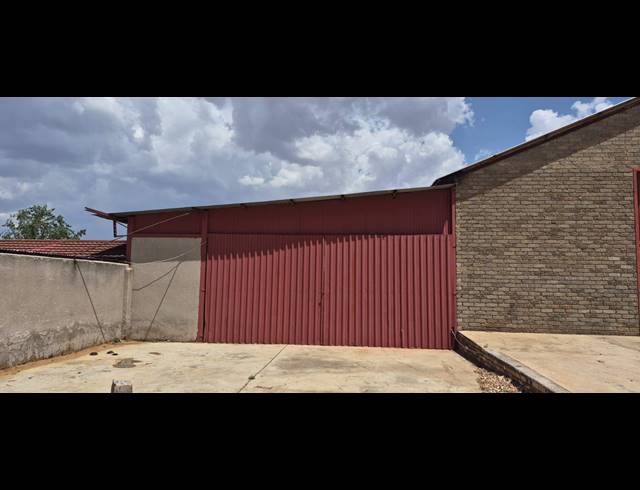 185M² WAREHOUSE TO LET IN DENNYDALE
